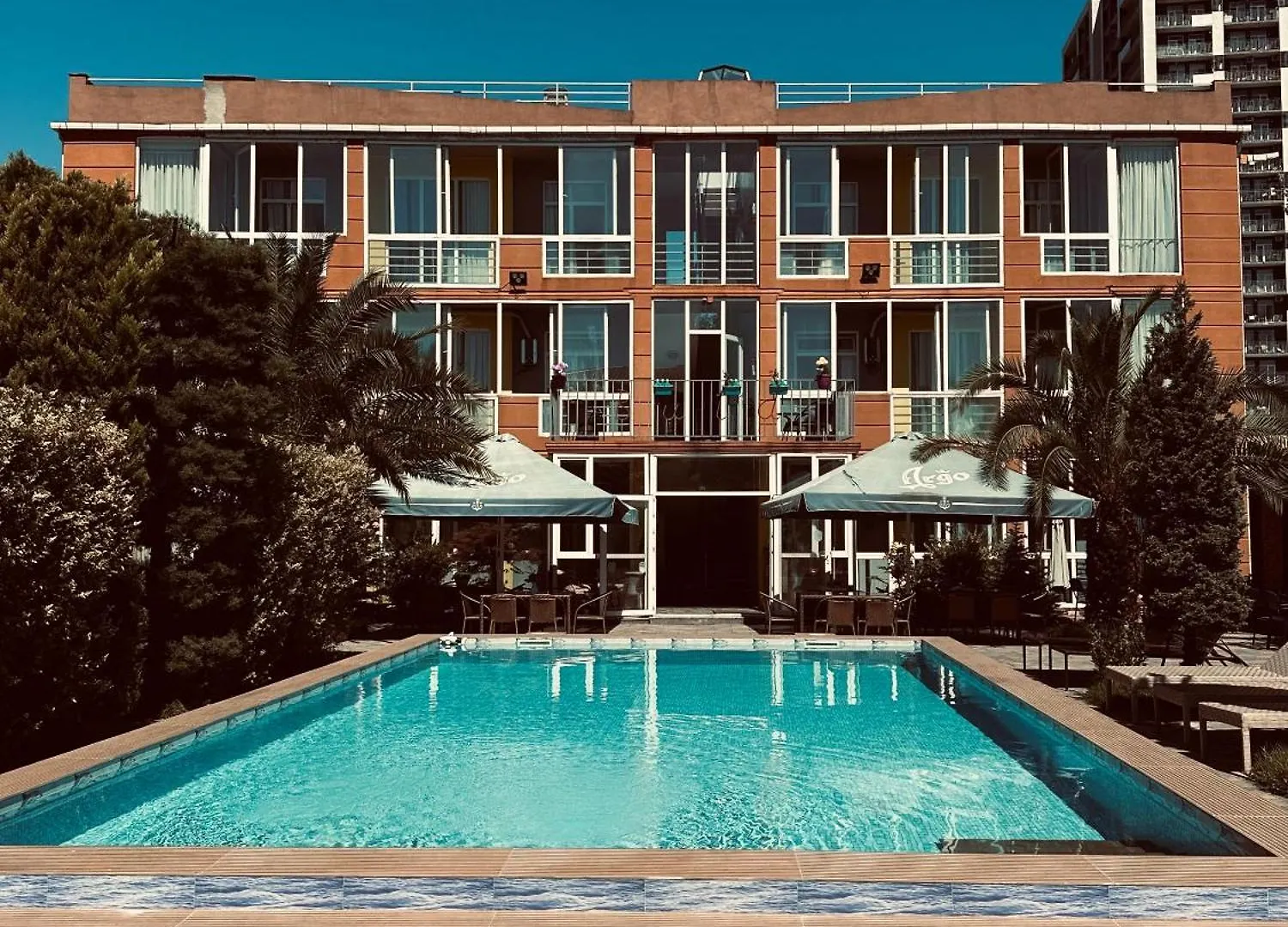 Hotel Buta Batumi 4*,